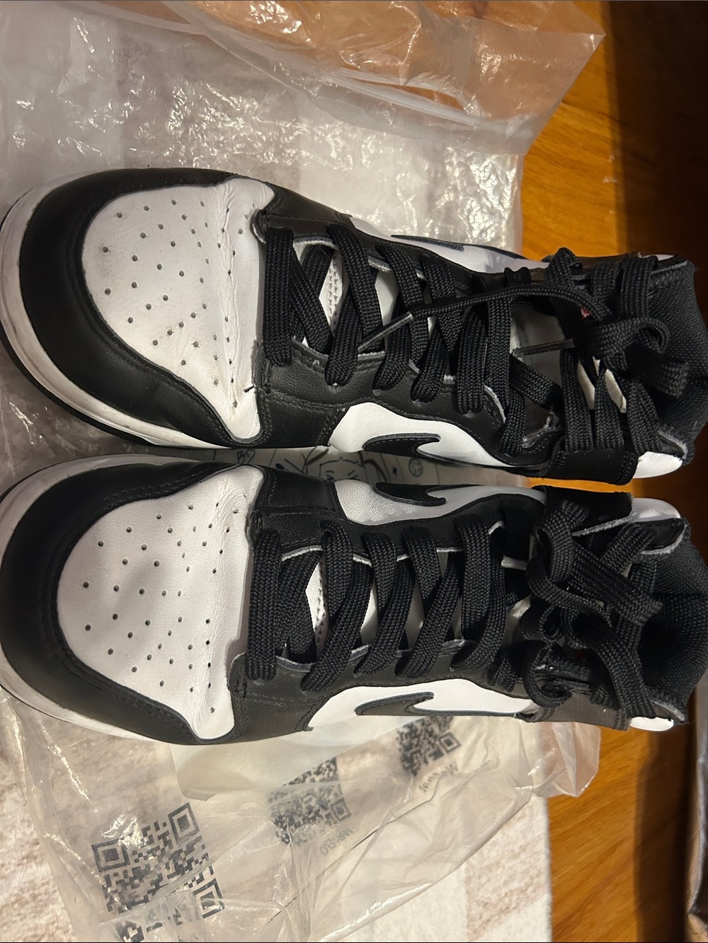 Nike Women's High-Top Sneakers in Black and White
